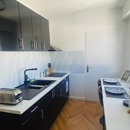 Panorama Stay, Pool, Balcony And Mountain View Appartement *