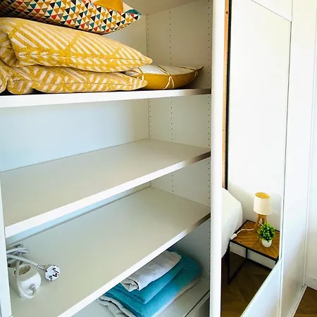 Panorama Stay, Pool, Balcony And Mountain View 아파트